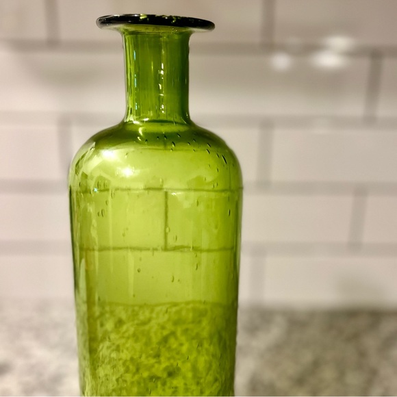 Hand Blown Green Glass Vase 16" Tall 4” Wide Avocado or Olive Green Handmade Art - Picture 5 of 9